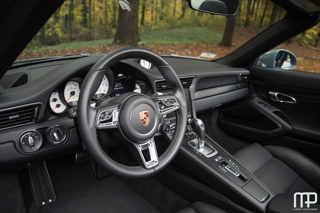 2018 Porsche 991 Targa 4 GTS - Image 23 of 31