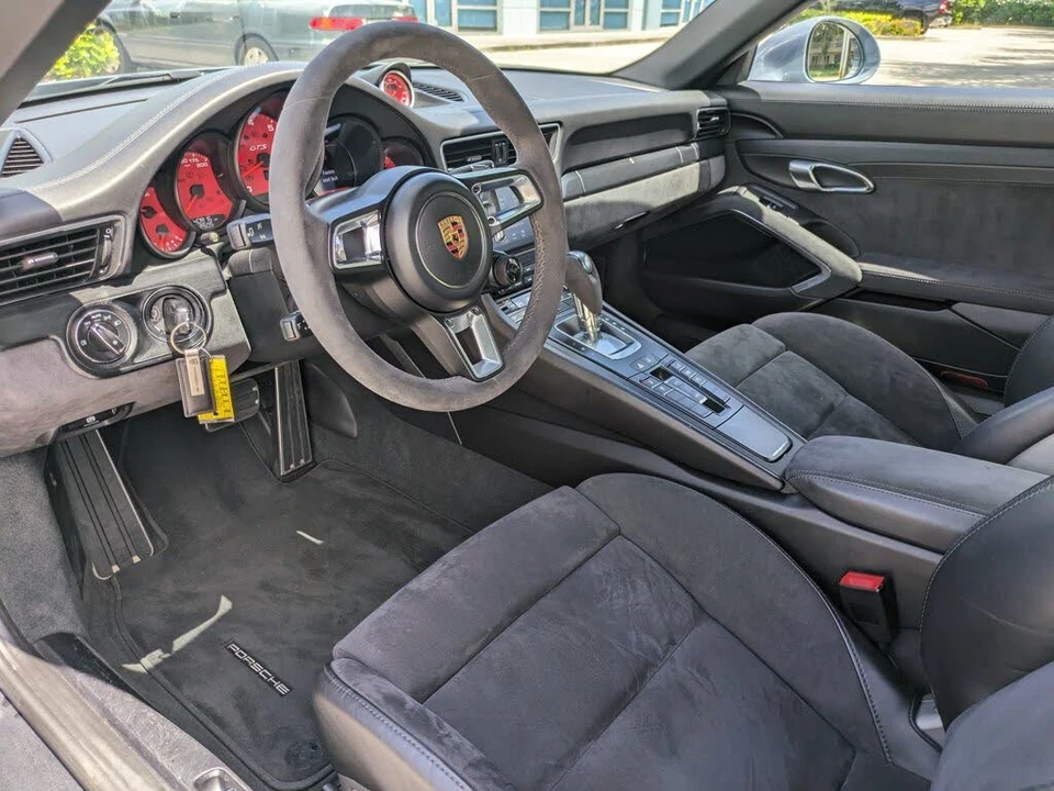 2018 Porsche 991 Targa 4 GTS - Image 17 of 31