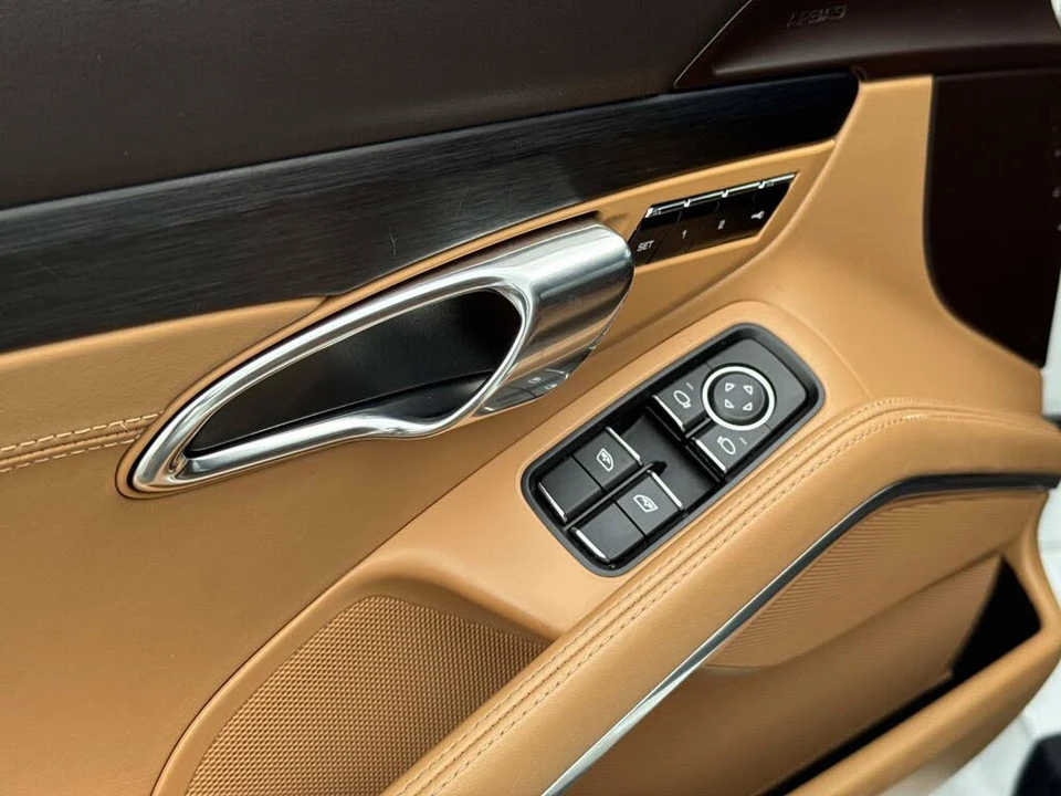 2018 Porsche 991 Targa 4 GTS - Image 12 of 27