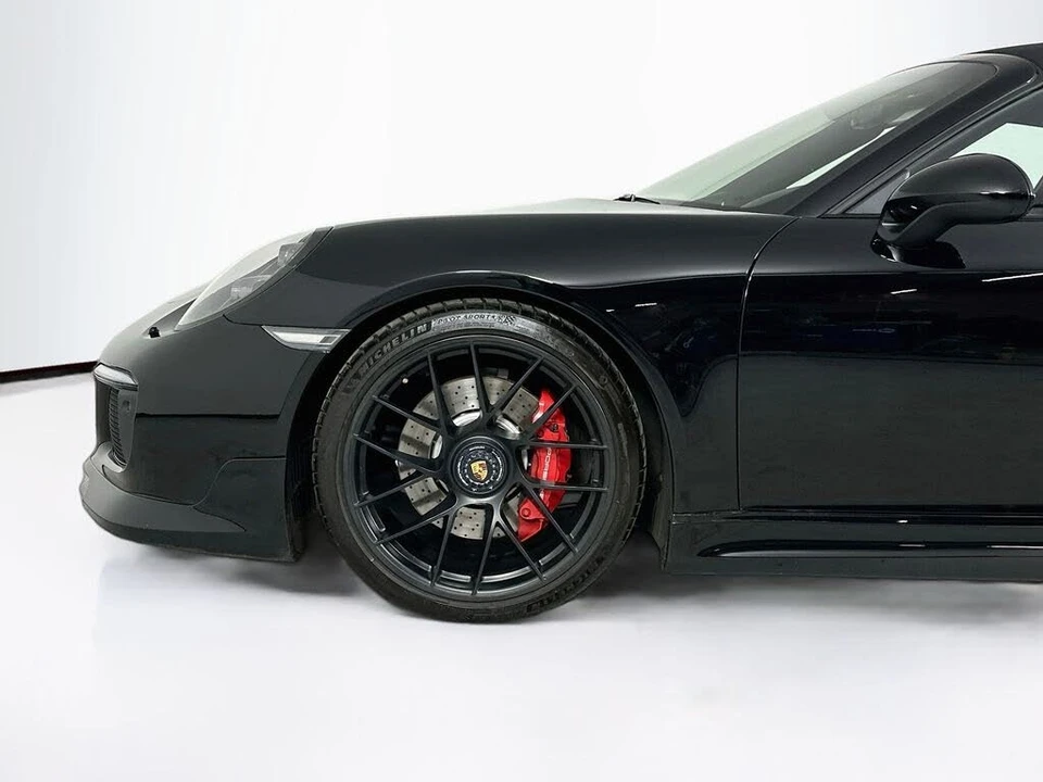 2018 Porsche 991 Targa 4 GTS - Image 17 of 18