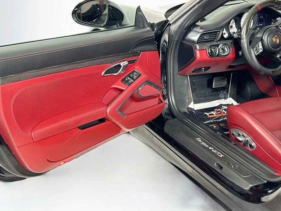 2018 Porsche 991 Targa 4 GTS - Image 13 of 18