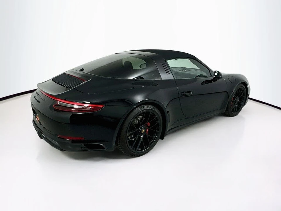 2018 Porsche 991 Targa 4 GTS - Image 6 of 18