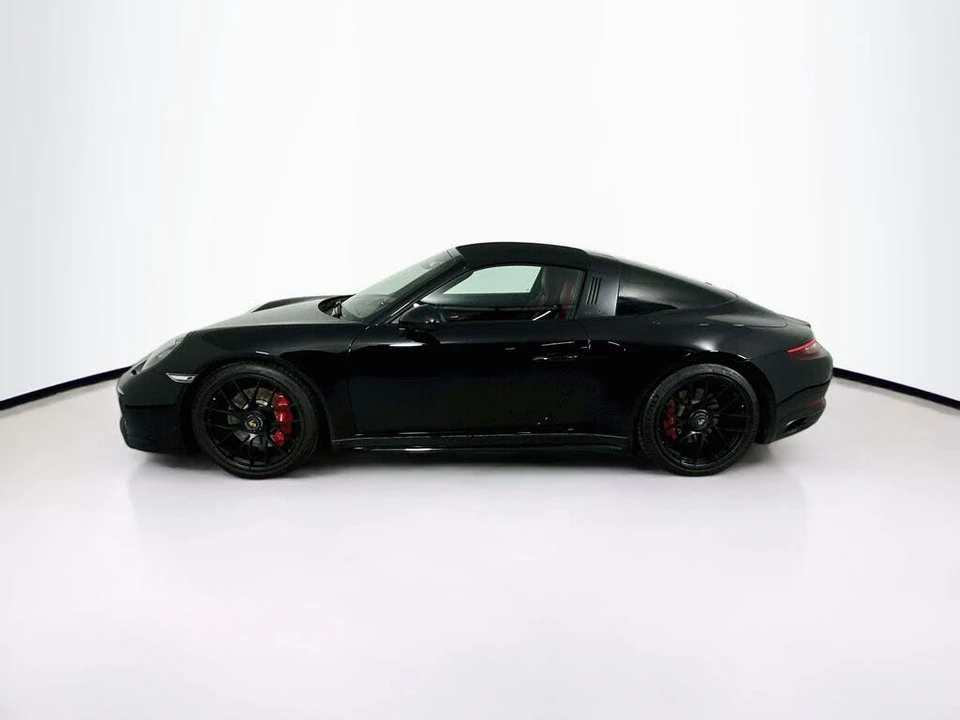 2018 Porsche 991 Targa 4 GTS - Image 9 of 18
