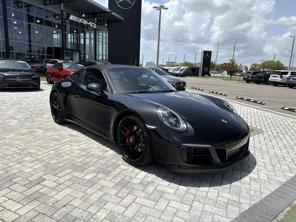 2018 Porsche 991 Targa 4 GTS - Image 16 of 30