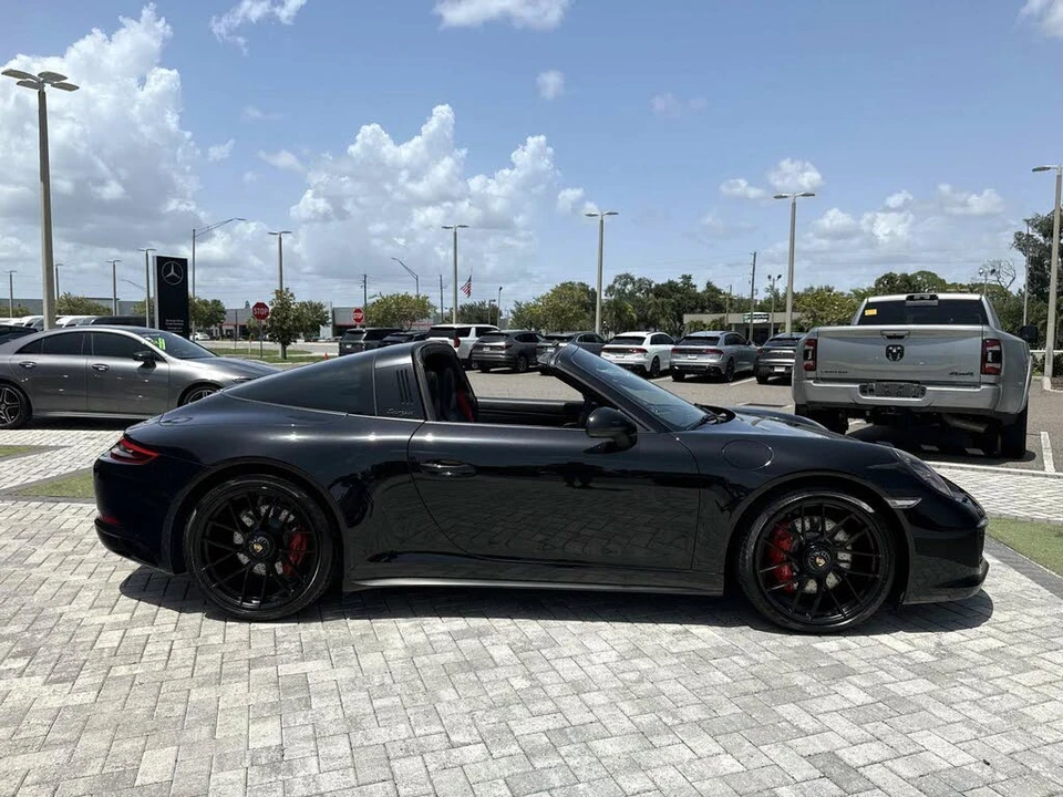 2018 Porsche 991 Targa 4 GTS - Image 6 of 30