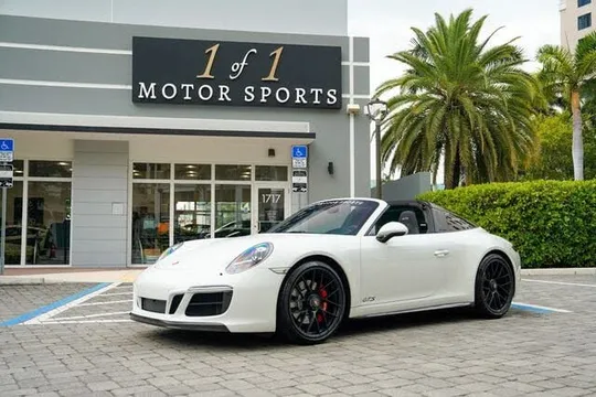 2018 Porsche 911 Targa 4 GTS Cabriolet AWD