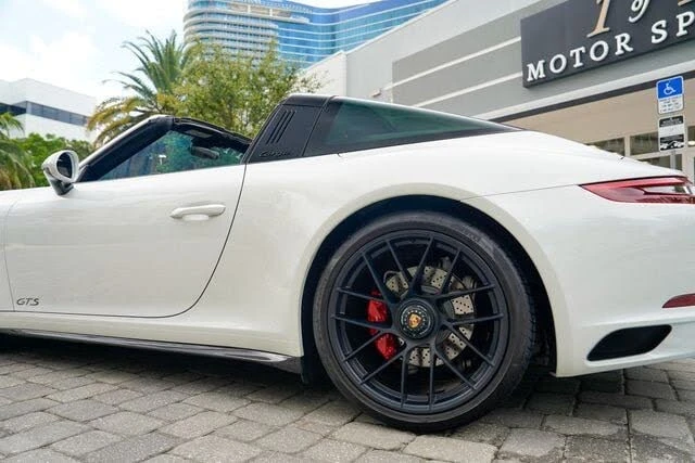 2018 Porsche 991 Targa 4 GTS - Image 18 of 31