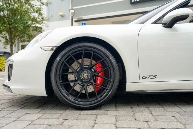 2018 Porsche 991 Targa 4 GTS - Image 13 of 31