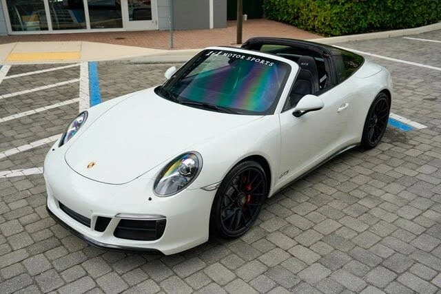 2018 Porsche 991 Targa 4 GTS - Image 10 of 31