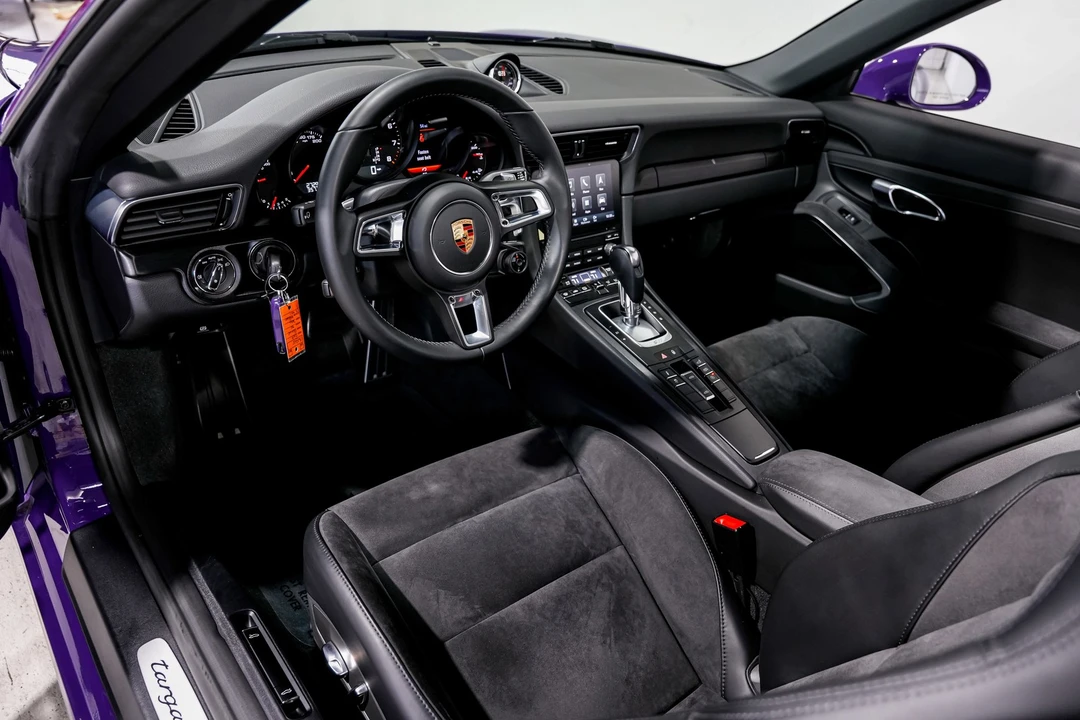 2018 Porsche 991 Targa 4 GTS - Image 9 of 12