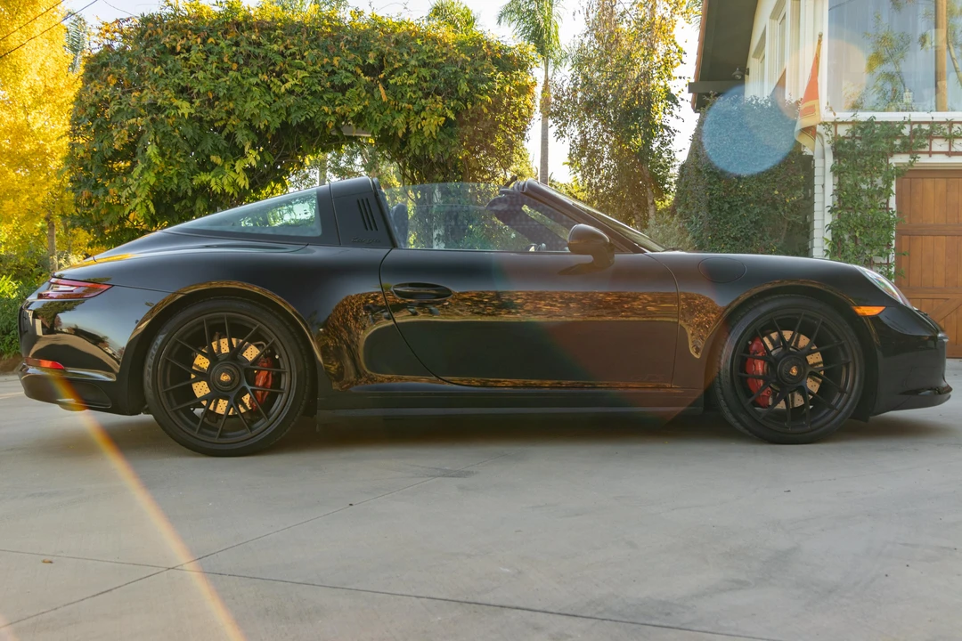 2018 Porsche 991 Targa 4 GTS - Image 11 of 31