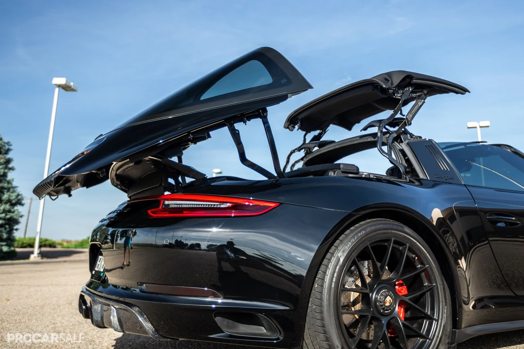 2018 Porsche 991 Targa 4 GTS - Image 11 of 31