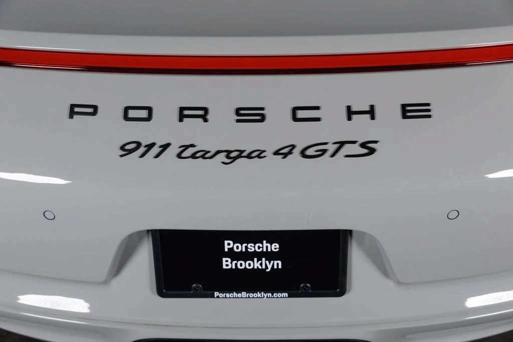 2018 Porsche 991 Targa 4 GTS - Image 4 of 5
