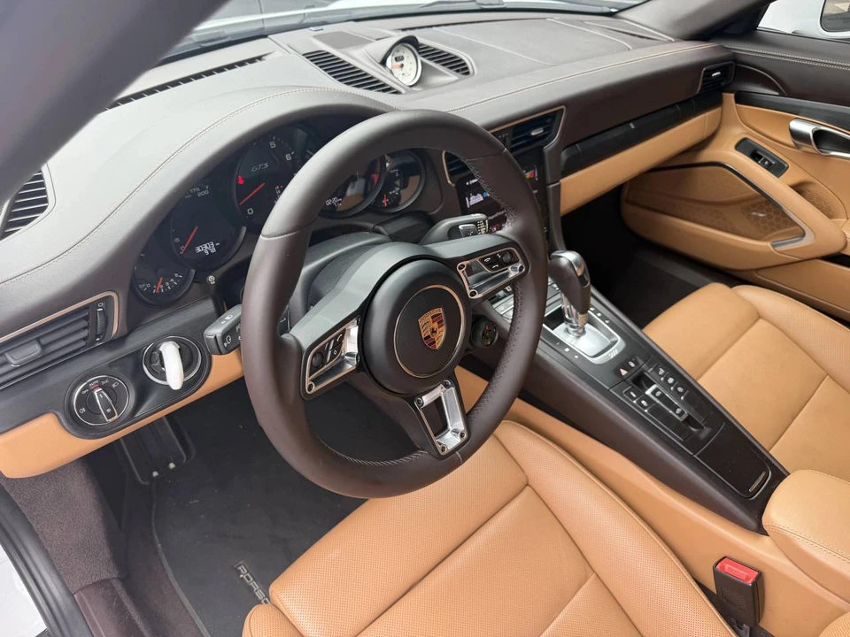 2018 Porsche 991 Targa 4 GTS - Image 4 of 5