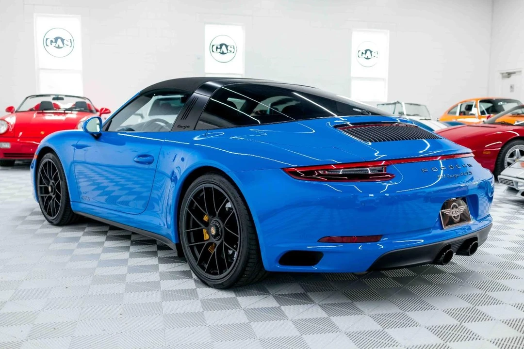 2018 Porsche 991 Targa 4 GTS - Image 15 of 31