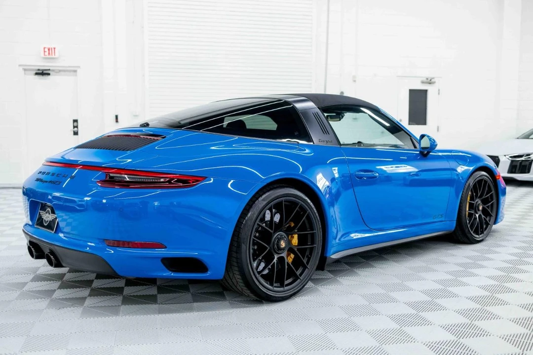 2018 Porsche 991 Targa 4 GTS - Image 14 of 31