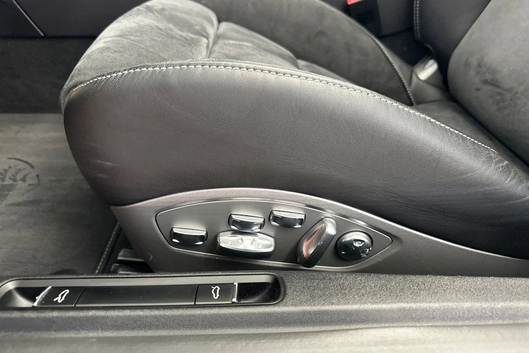 2018 Porsche 991 Targa 4 GTS - Image 15 of 21