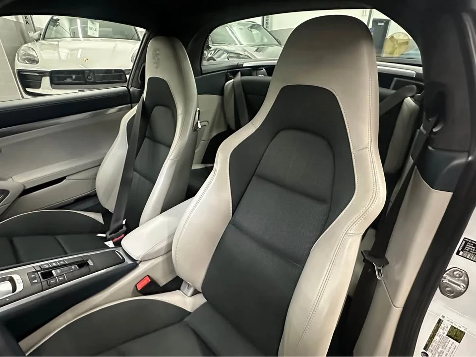 2018 Porsche 991 Targa 4 & 4S - Image 8 of 11