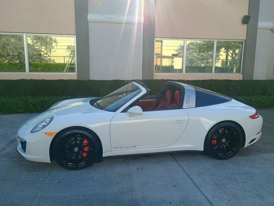2018 Porsche 991 Targa 4 & 4S - Image 3 of 12