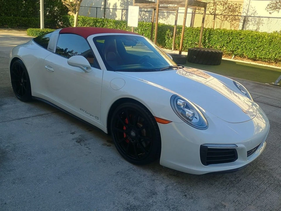 2018 Porsche 991 Targa 4 & 4S - Image 11 of 12