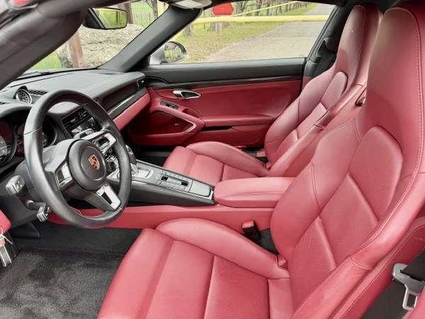 2018 Porsche 991 Targa 4 & 4S - Image 13 of 14