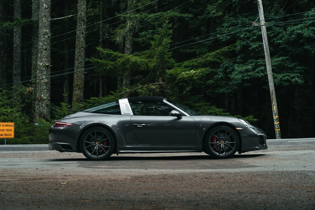 2018 Porsche 991 Targa 4 & 4S - Image 2 of 8