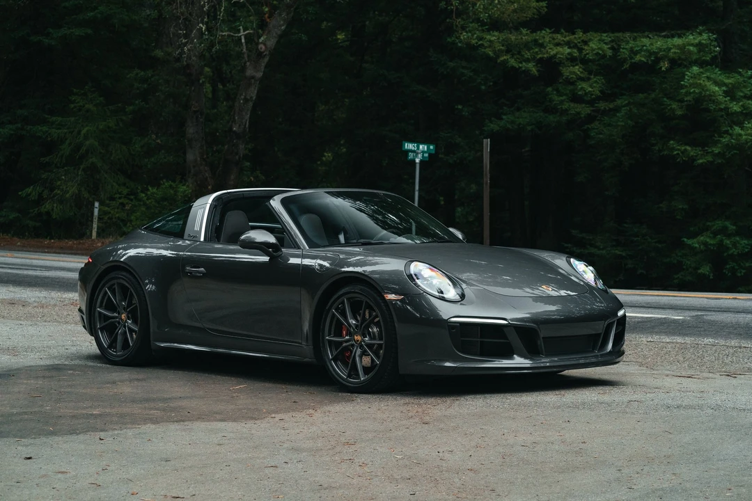 2018 Porsche 991 Targa 4 & 4S - Image 3 of 8