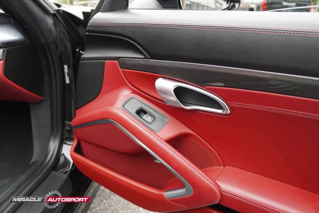 2018 Porsche 991 Targa 4 & 4S - Image 25 of 31
