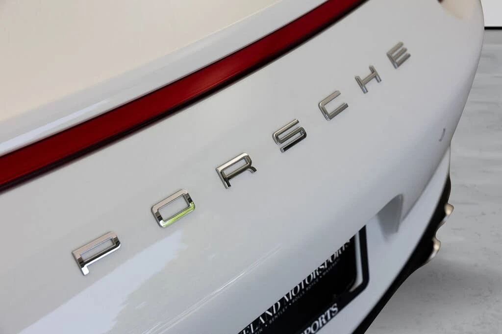 2018 Porsche 991 Targa 4 & 4S - Image 9 of 31