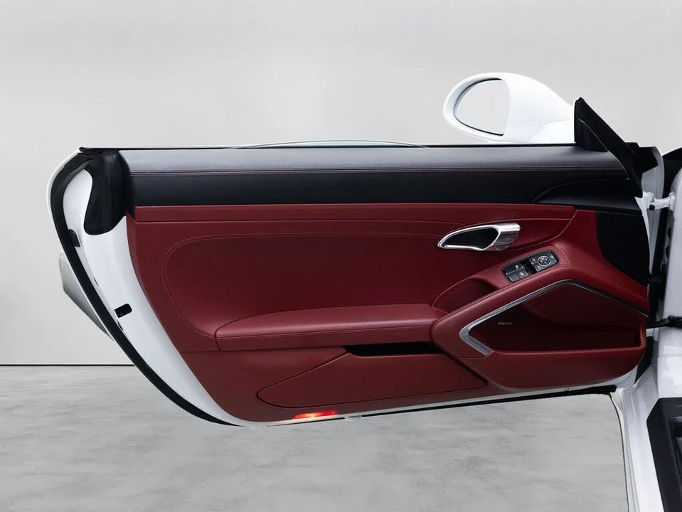2018 Porsche 991 Targa 4 & 4S - Image 18 of 31