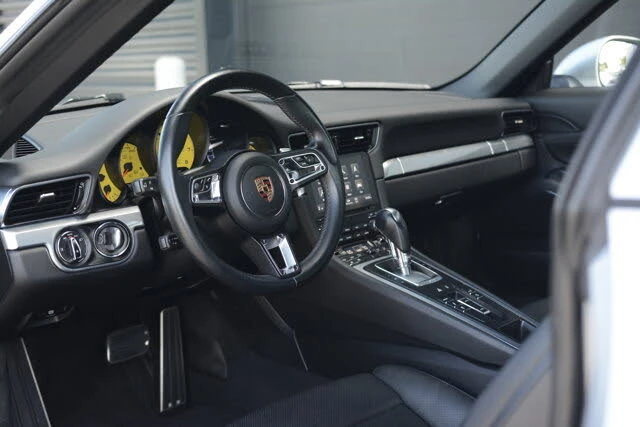 2018 Porsche 991 Targa 4 & 4S - Image 4 of 31