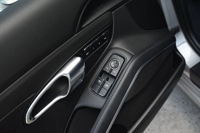 2018 Porsche 991 Targa 4 & 4S - Image 14 of 31