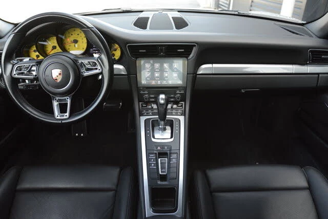 2018 Porsche 991 Targa 4 & 4S - Image 12 of 31