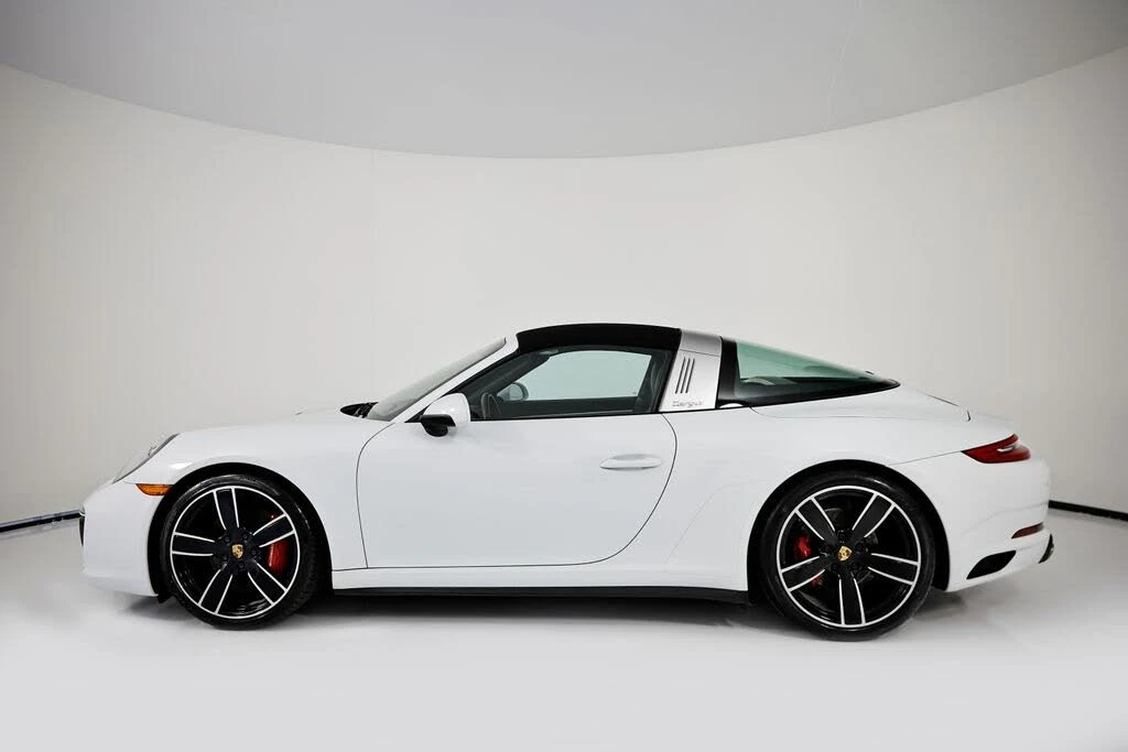 2018 Porsche 991 Targa 4 & 4S - Image 2 of 31