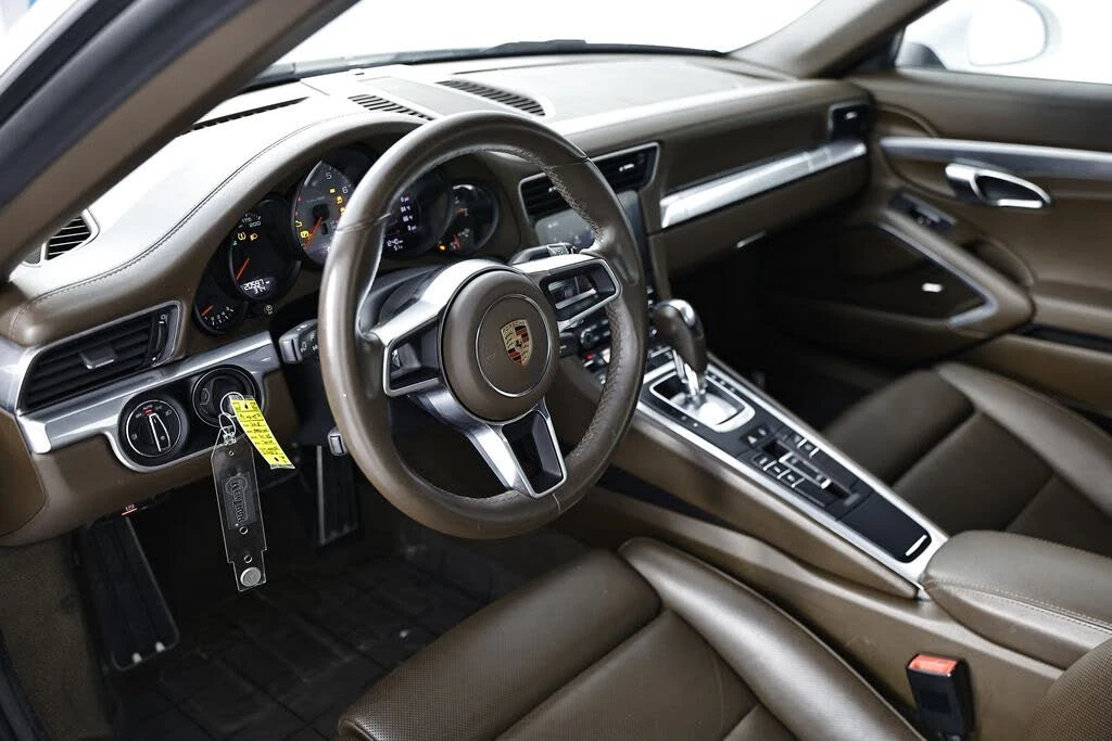 2018 Porsche 991 Targa 4 & 4S - Image 4 of 31