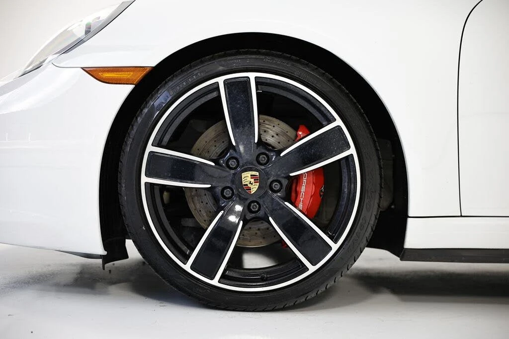 2018 Porsche 991 Targa 4 & 4S - Image 13 of 31