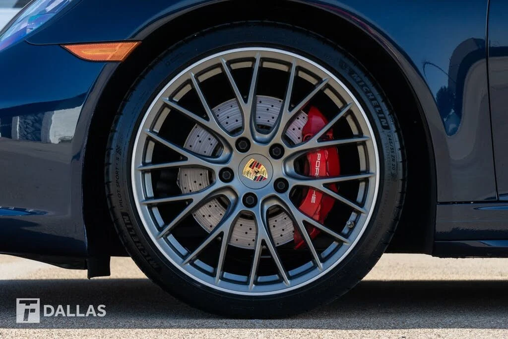 2018 Porsche 991 Targa 4 & 4S - Image 8 of 31