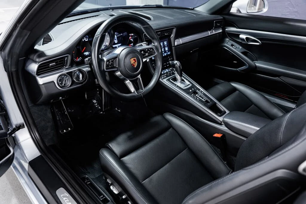 2018 Porsche 991 Targa 4 & 4S - Image 9 of 31