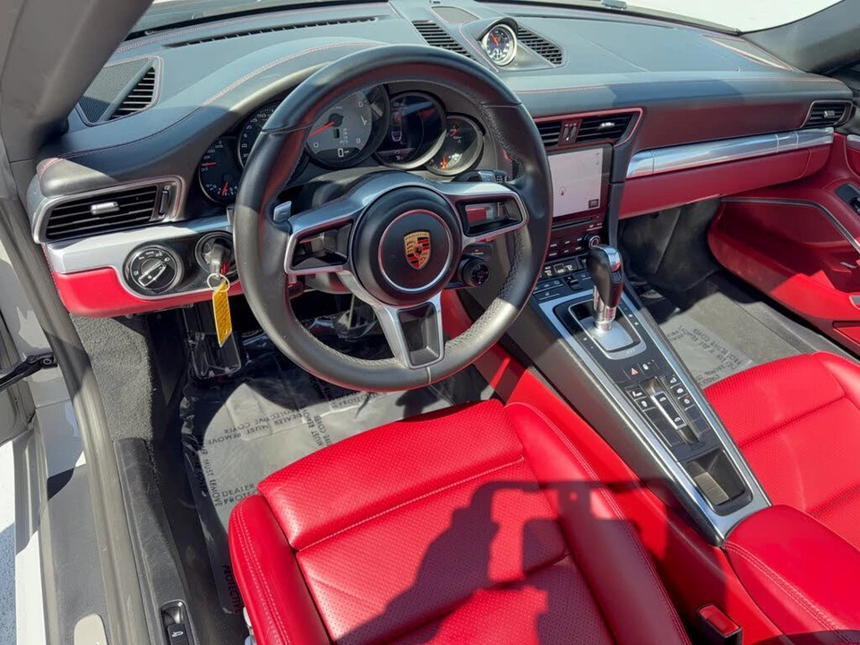 2018 Porsche 991 Targa 4 & 4S - Image 4 of 31