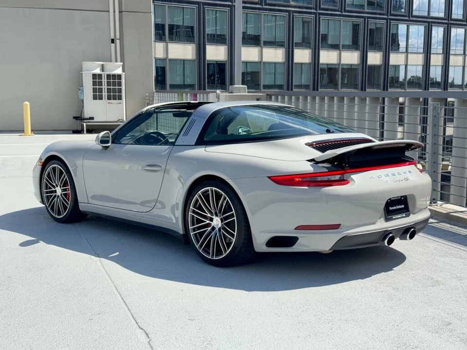 2018 Porsche 991 Targa 4 & 4S - Image 3 of 31
