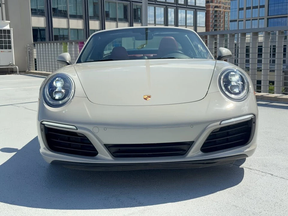 2018 Porsche 991 Targa 4 & 4S - Image 6 of 31