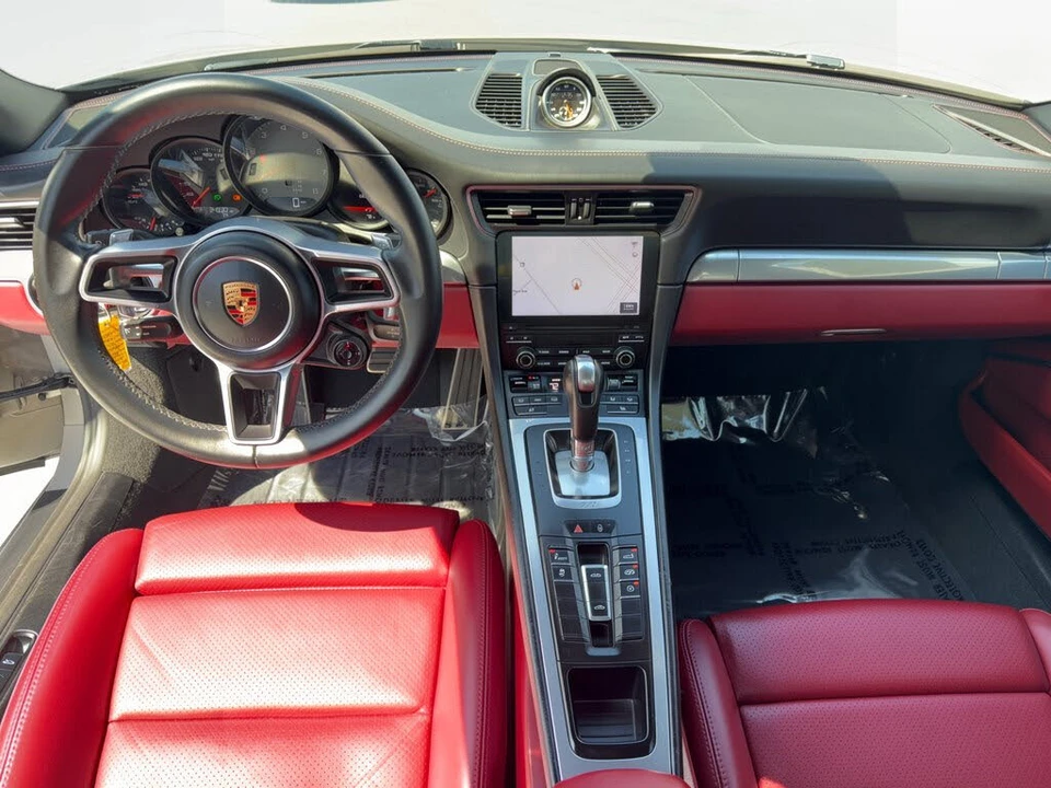 2018 Porsche 991 Targa 4 & 4S - Image 17 of 31