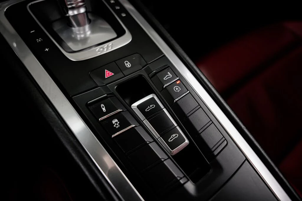 2018 Porsche 991 Targa 4 & 4S - Image 16 of 31