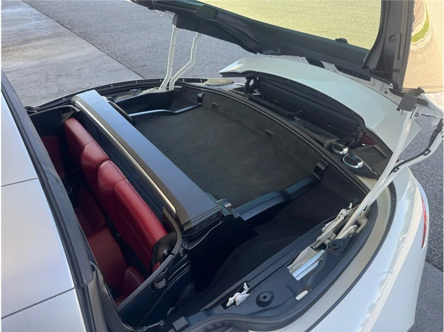 2018 Porsche 991 Targa 4 & 4S - Image 18 of 31