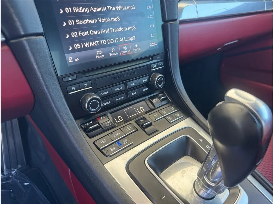 2018 Porsche 991 Targa 4 & 4S - Image 26 of 31