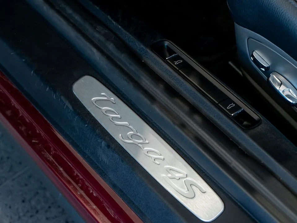 2018 Porsche 991 Targa 4 & 4S - Image 15 of 31