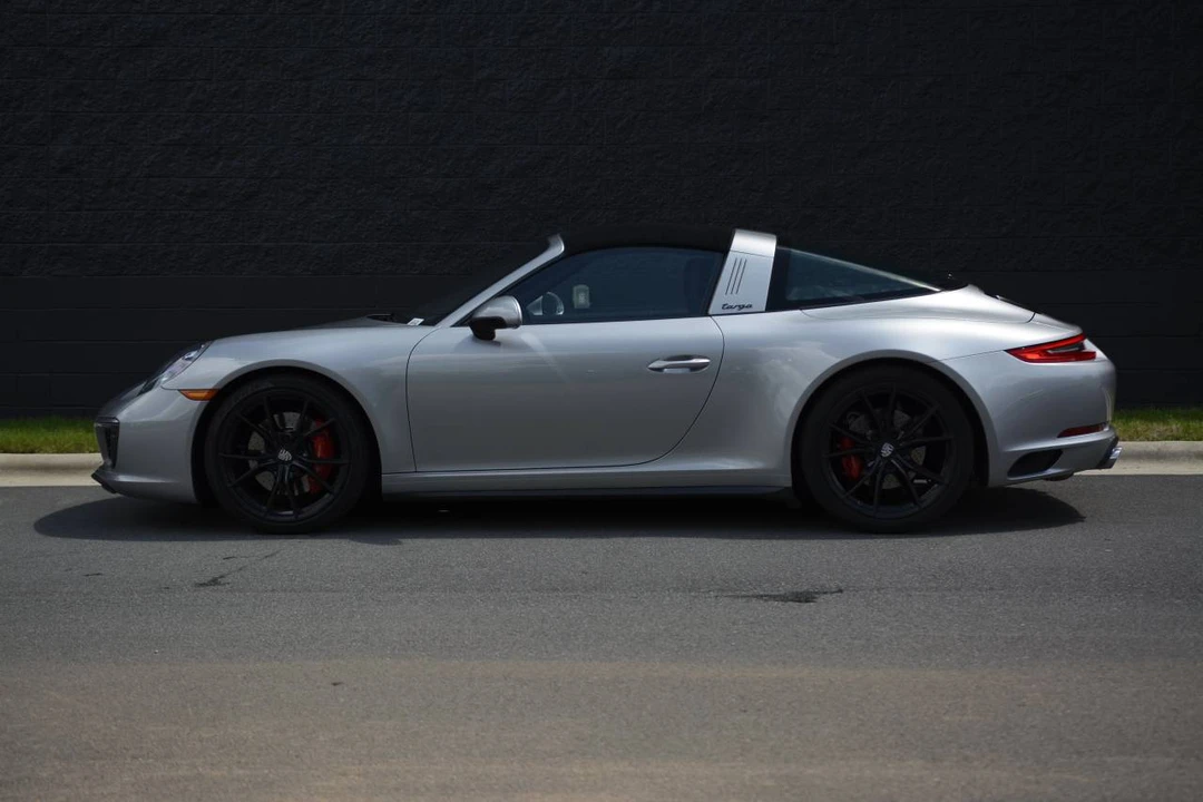 2018 Porsche 991 Targa 4 & 4S - Image 2 of 5