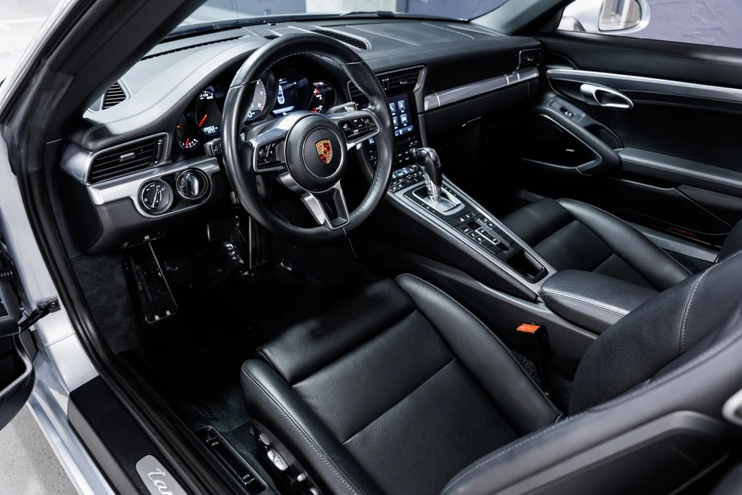 2018 Porsche 991 Targa 4 & 4S - Image 9 of 31