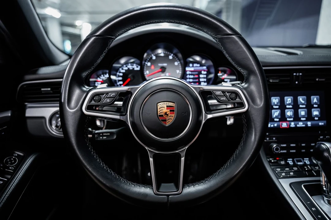 2018 Porsche 991 Targa 4 & 4S - Image 10 of 31