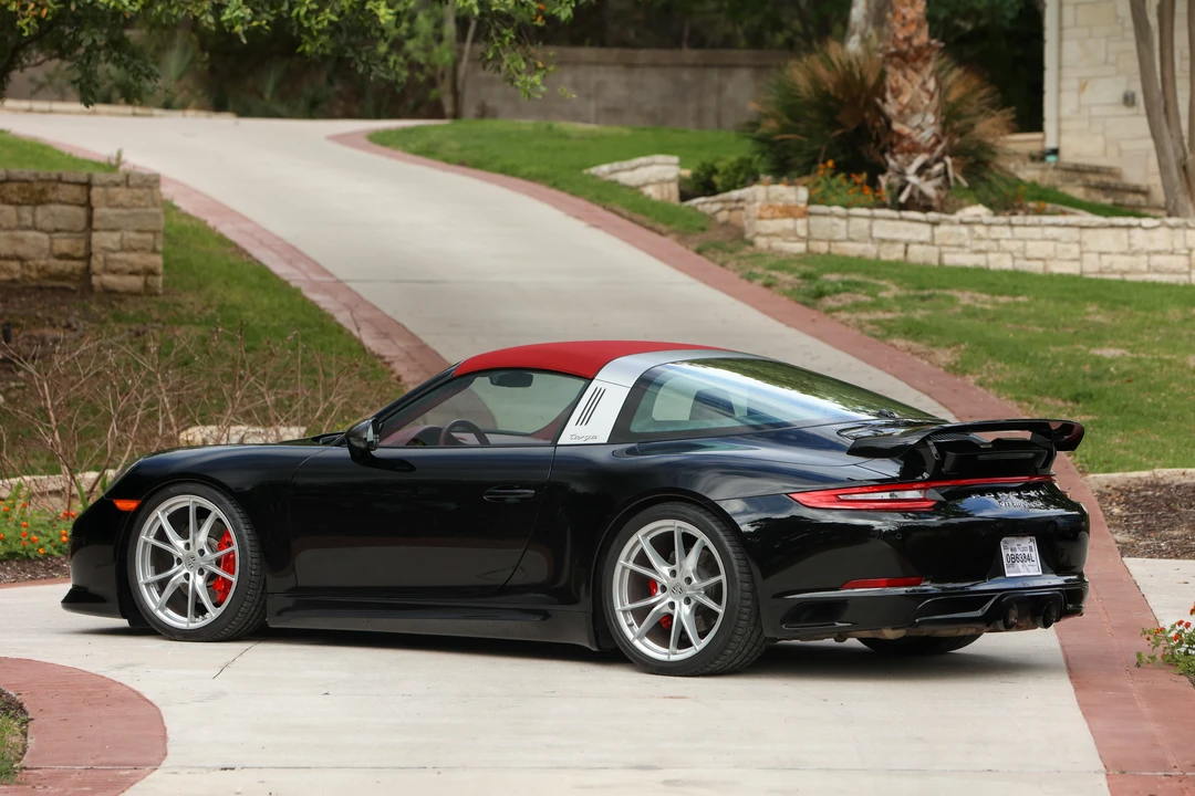 2018 Porsche 991 Targa 4 & 4S - Image 11 of 31